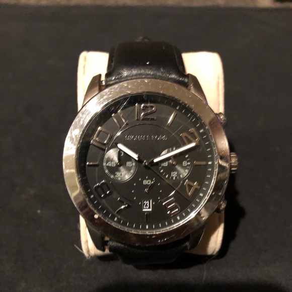 Michael Kors Watch - Picture 1 of 6